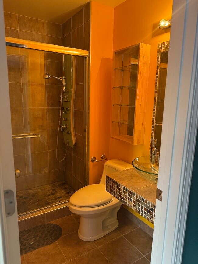 Building Photo - 1155 Silverwood Ct