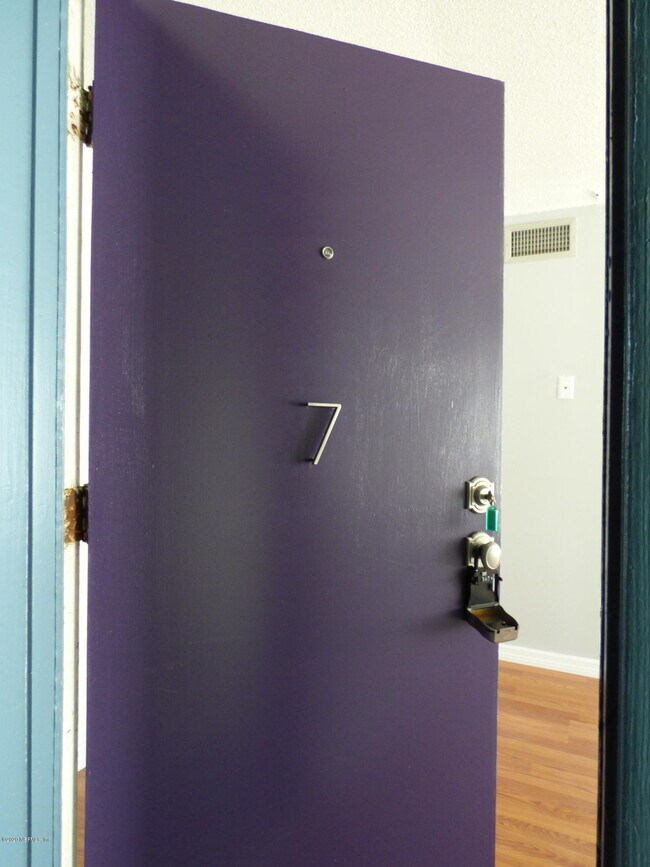 Building Photo - 2960 Remington St