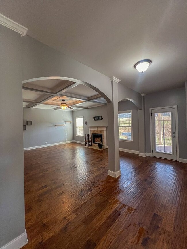 Building Photo - Short Term Leases Options! Gorgeous 5 Bedr...