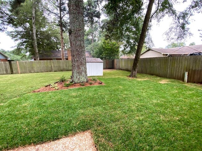 Building Photo - 3 Bedroom for Rent in Reservoir Brandon!