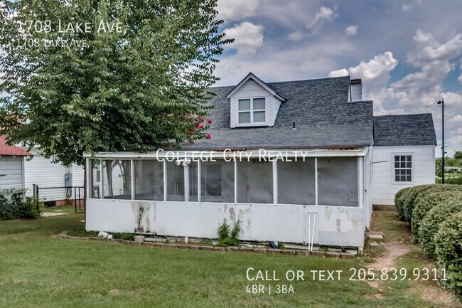 Building Photo - 1708 Lake Ave