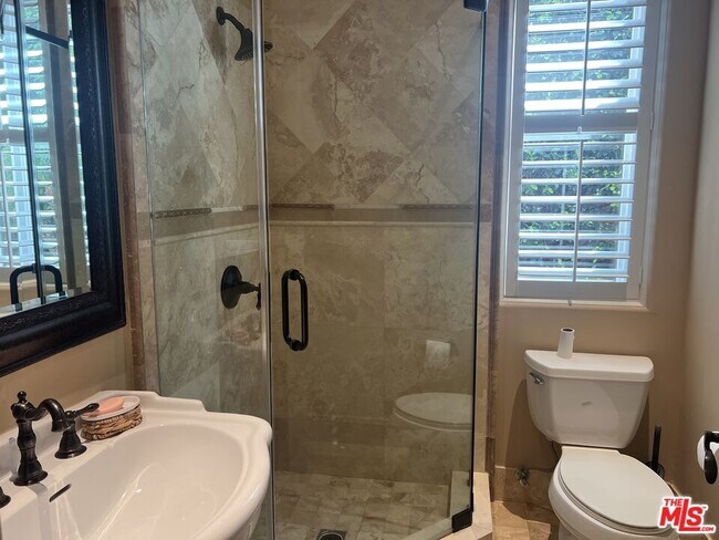 Building Photo - 31280 Bailard Rd