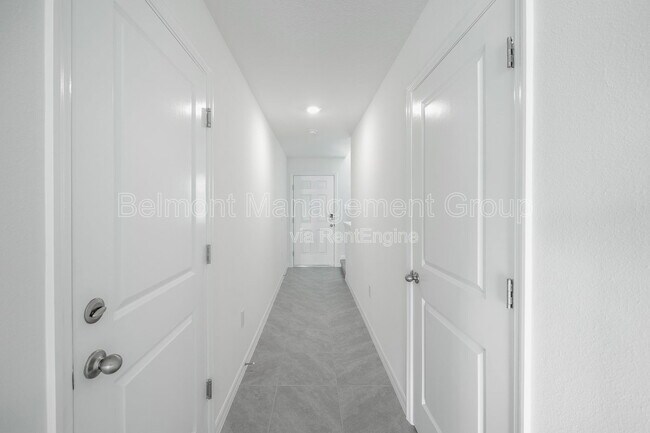 Building Photo - 6676 SW 81st Lp