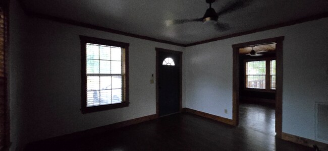Building Photo - 178 Woodcrest St