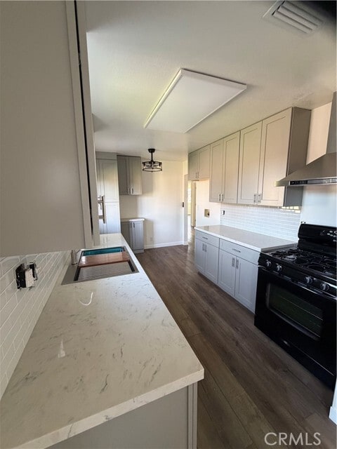 Building Photo - 2431 E Commonwealth Ave