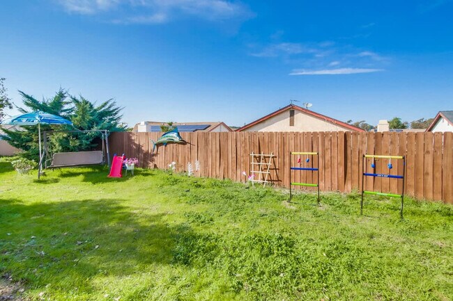 Building Photo - 6434 Bullock Dr