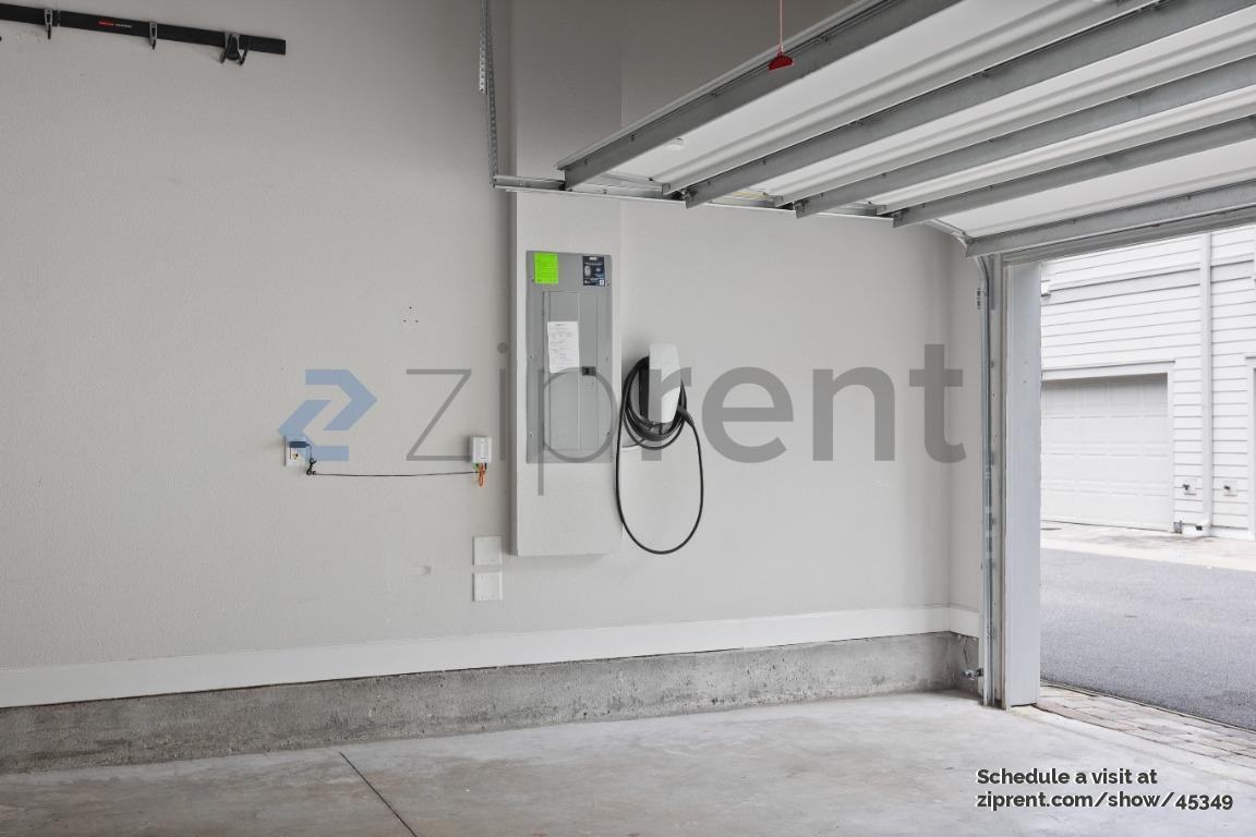 Building Photo - 11496 Fathom Ct