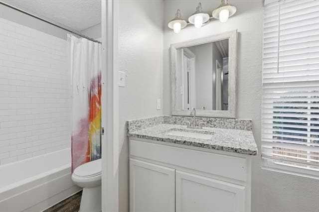 Building Photo - 11 Abbey Rd