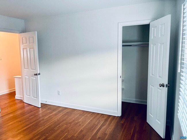 Building Photo - 210 Saponi Ln