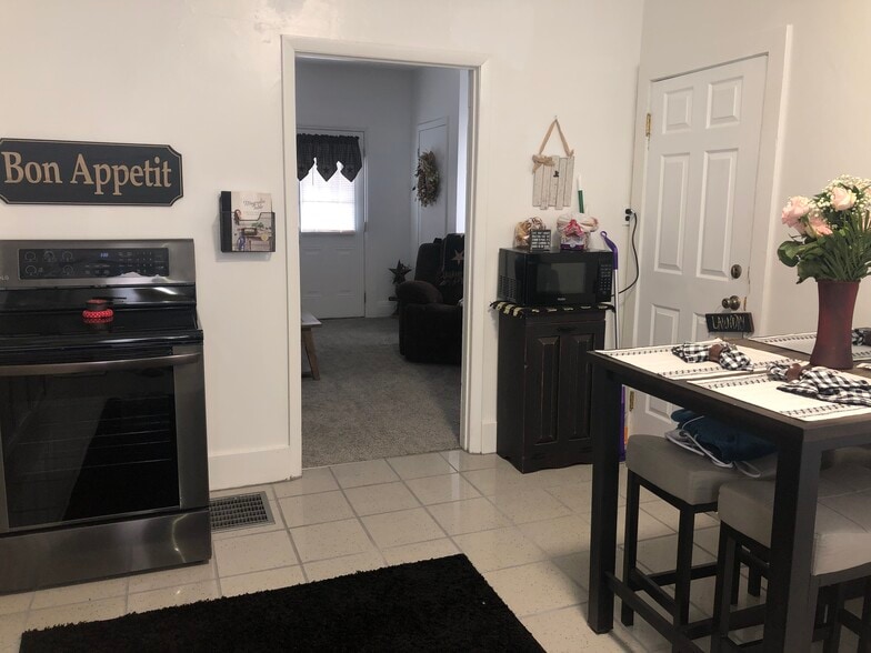 Building Photo - 66 3rd St