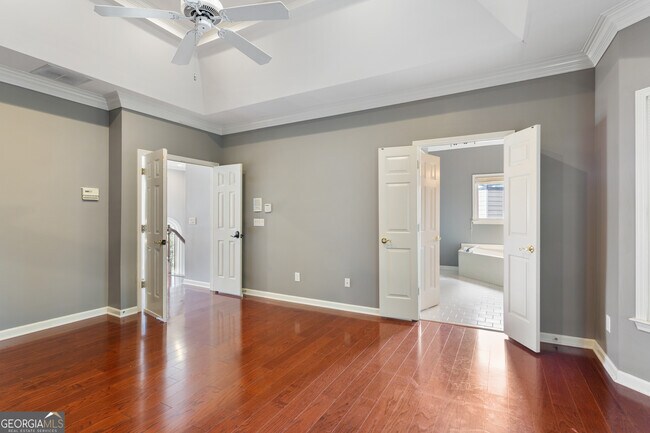 Building Photo - 2456 Tyne Terrace SE