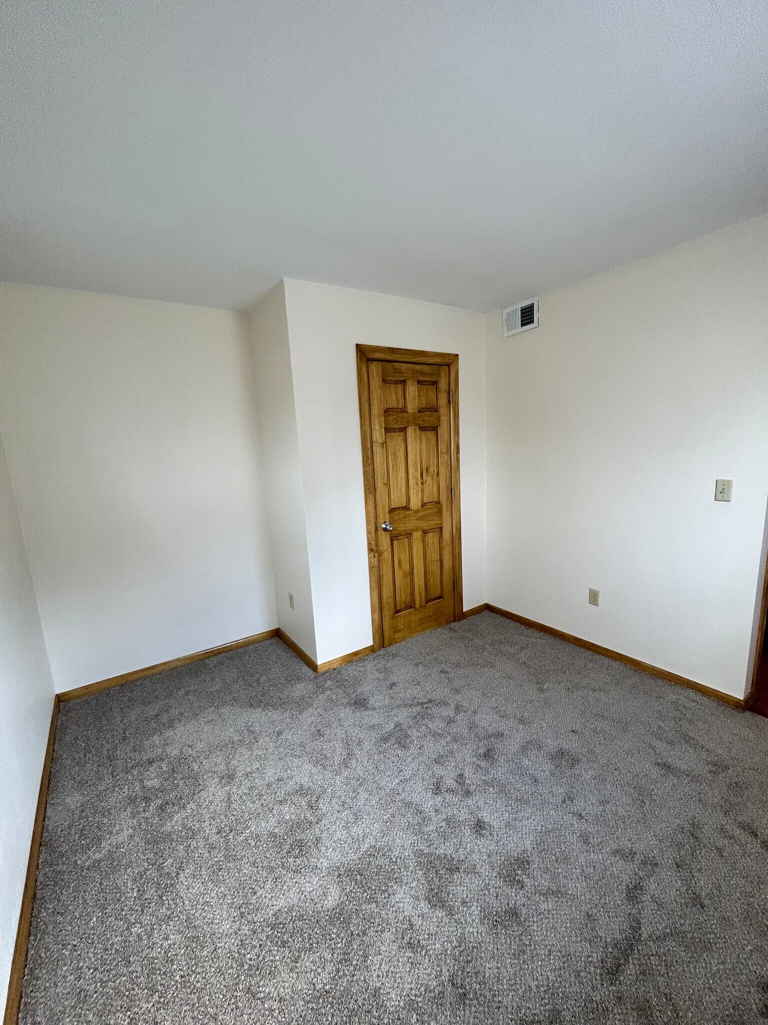 Building Photo - 1088 Franklin Ave