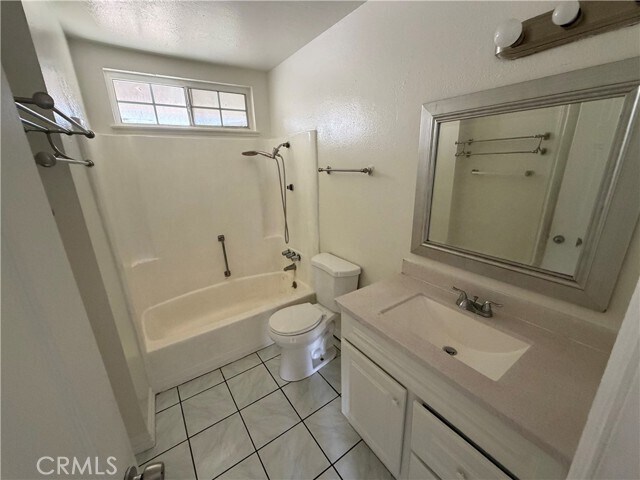 Building Photo - 16740 Village Ln