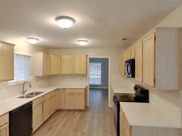 Building Photo - 2033 Oak Bend Ln