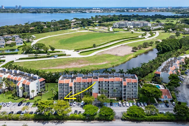 Building Photo - 3000 Presidential Way