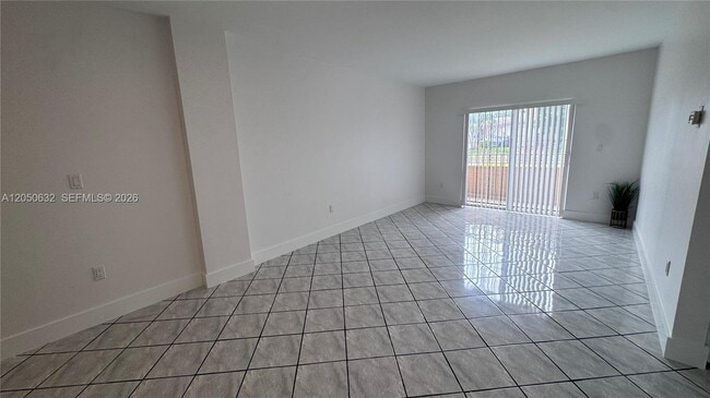 Building Photo - 6090 W Flagler St