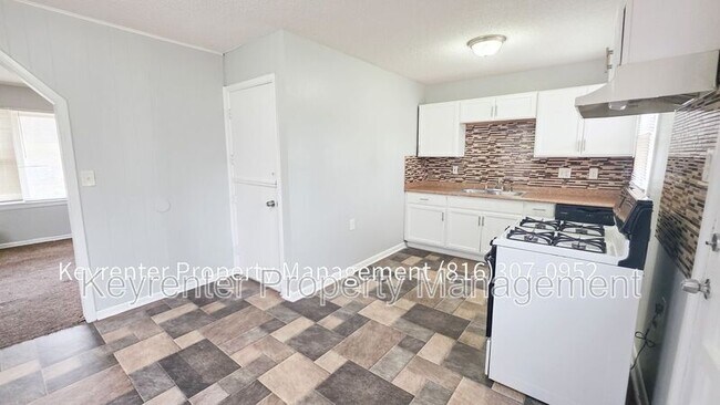 Building Photo - 5614 Indiana Ave