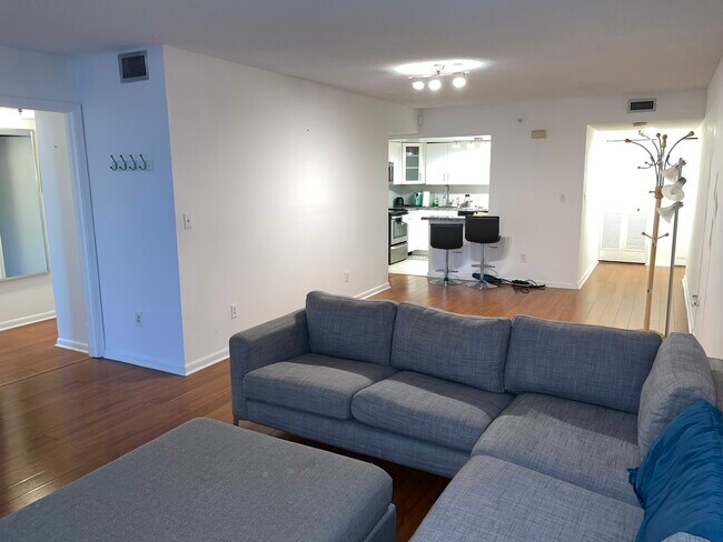 Building Photo - 20840 San Simeon Way