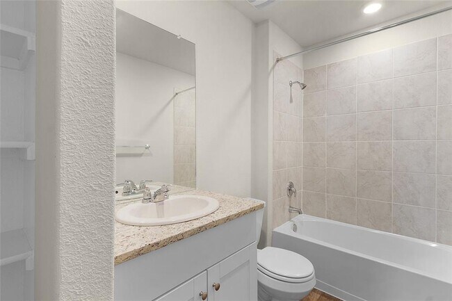 Building Photo - 2838 Wolfcreek