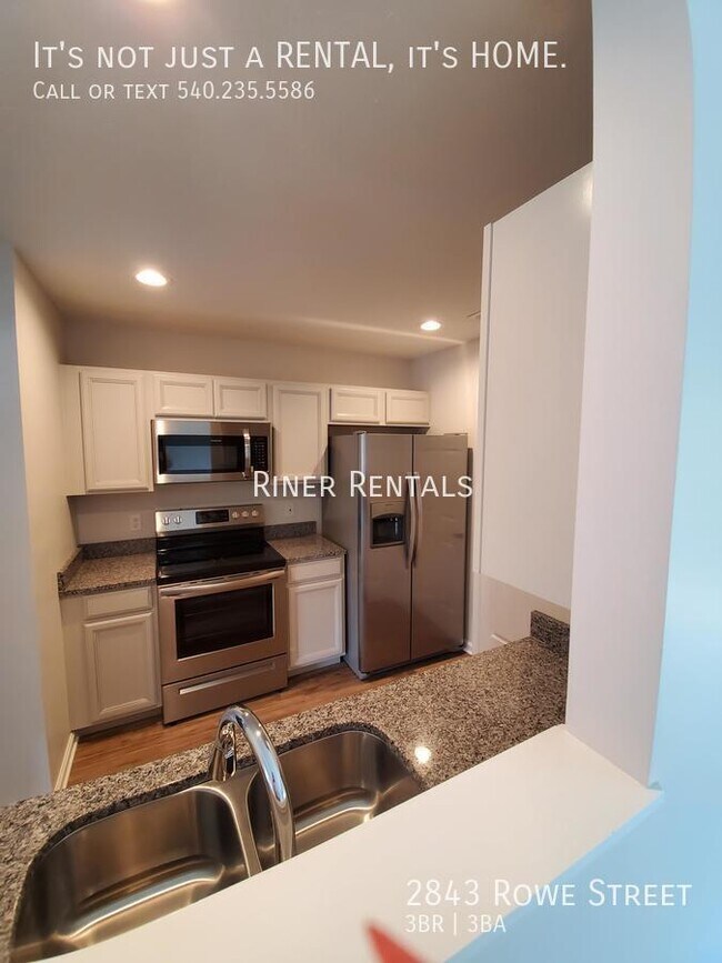 Building Photo - 2843 Rowe St