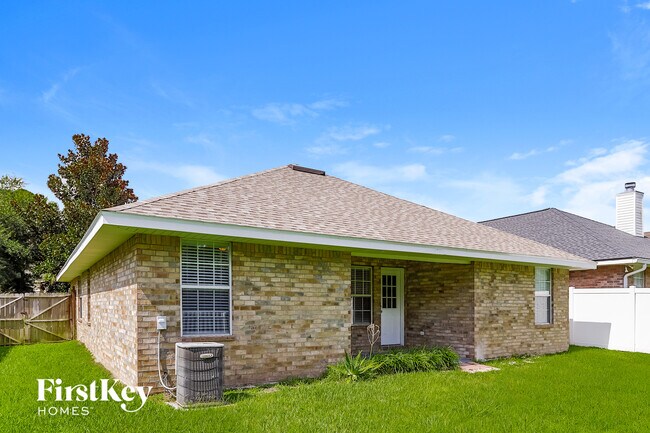 Building Photo - 2632 Creekfront Dr