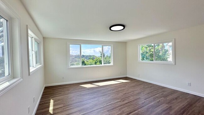 Building Photo - 1413 Ala Iolani St