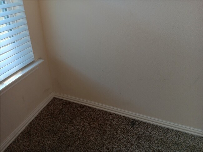 Building Photo - 24722 Lake Basin Ct