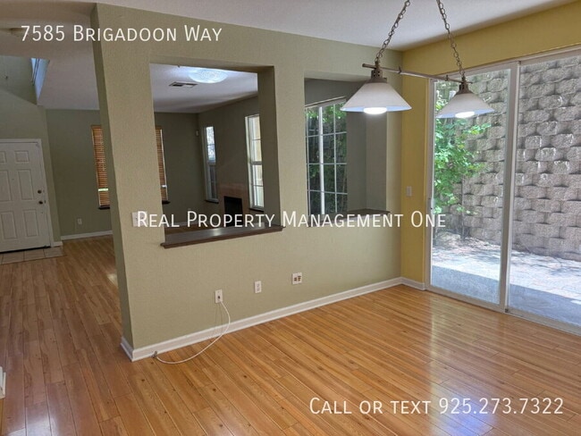 Building Photo - 7585 Brigadoon Way