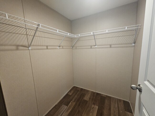 Building Photo - 1135 Hendricks Lake Rd