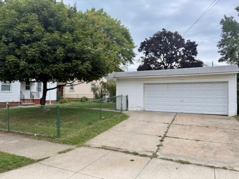 Building Photo - 4525 Fulton Rd