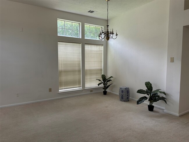 Building Photo - 14202 Misty Knoll Ct