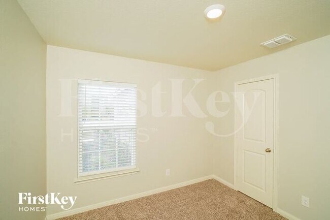 Building Photo - 3941 Northaven Trail