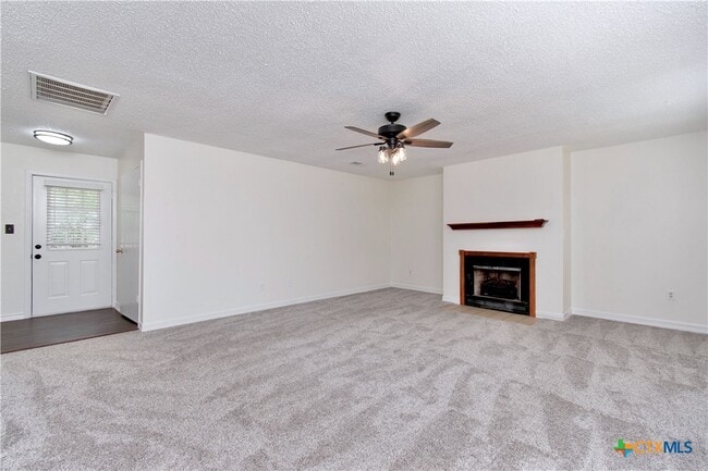 Building Photo - 1405 Oak Park Ln