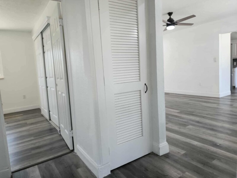 Building Photo - 3107 37th Ave W