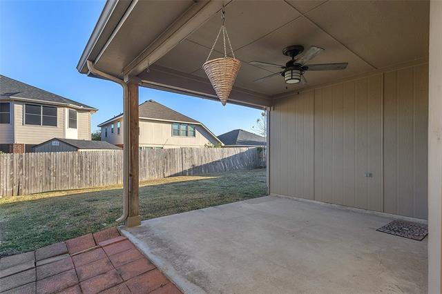 Building Photo - 2050 Lake Trail Dr