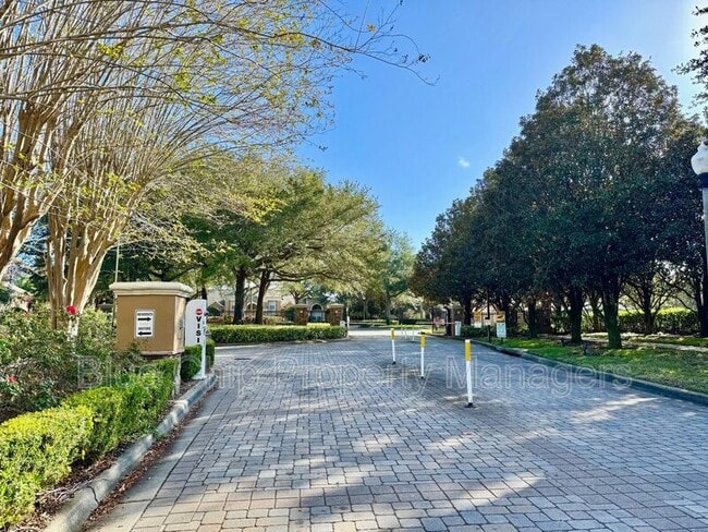 Building Photo - 6402 Cava Alta Dr