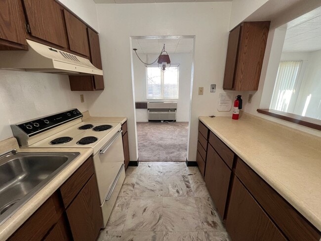 Building Photo - 1 Bedroom 1 Bath-Moon Township