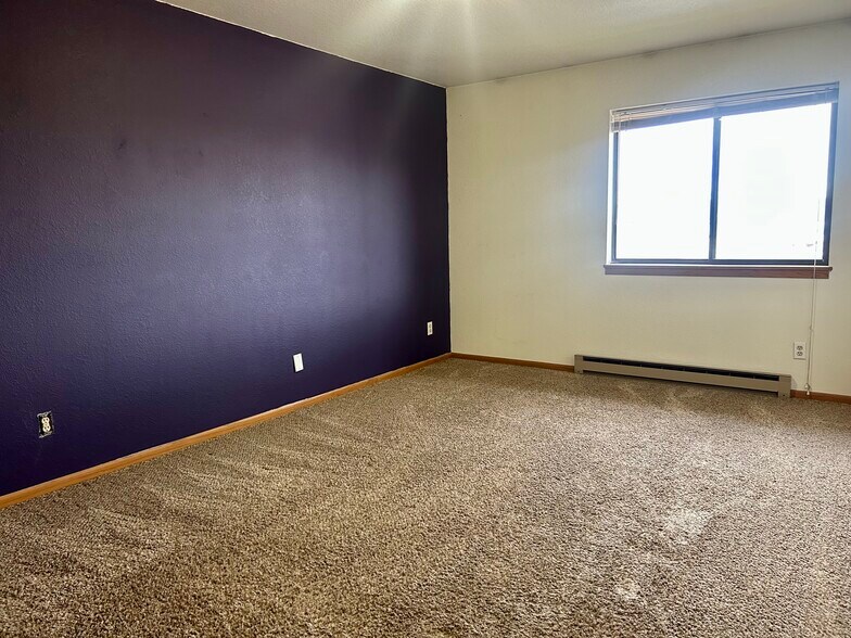 Bedroom Up - 3420 Granger Ave S