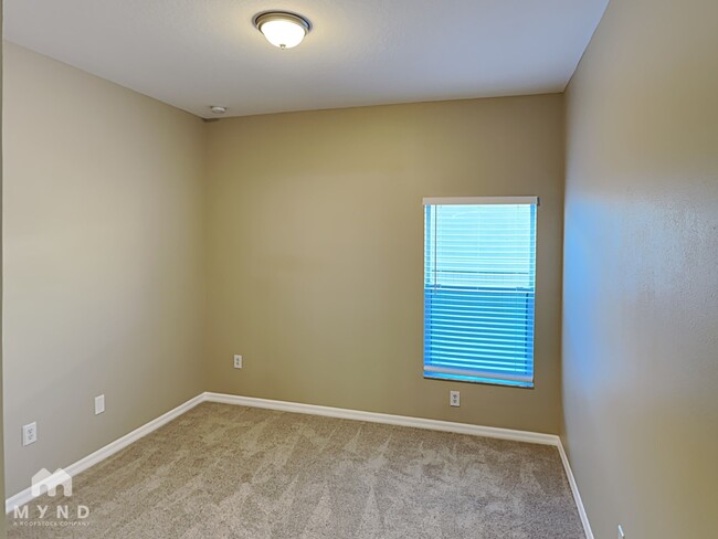Building Photo - 10121 Celtic Ash Dr