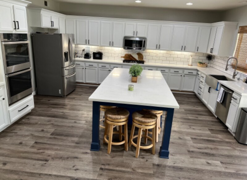 Building Photo - 32365 Clear Water Dr