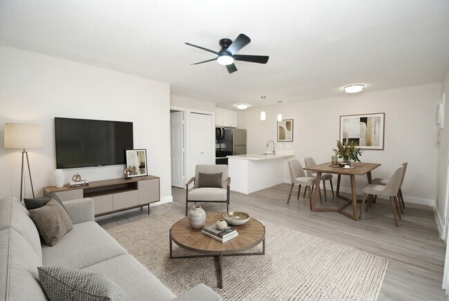 Building Photo - 2515 Yoakum Blvd