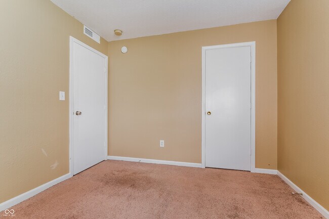 Building Photo - 4206 Village Trace Blvd