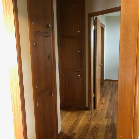 Hallway - 3712 Kauffman Ave