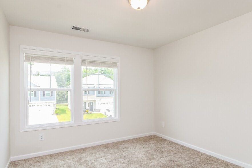 Building Photo - 174 Wahoo Cir