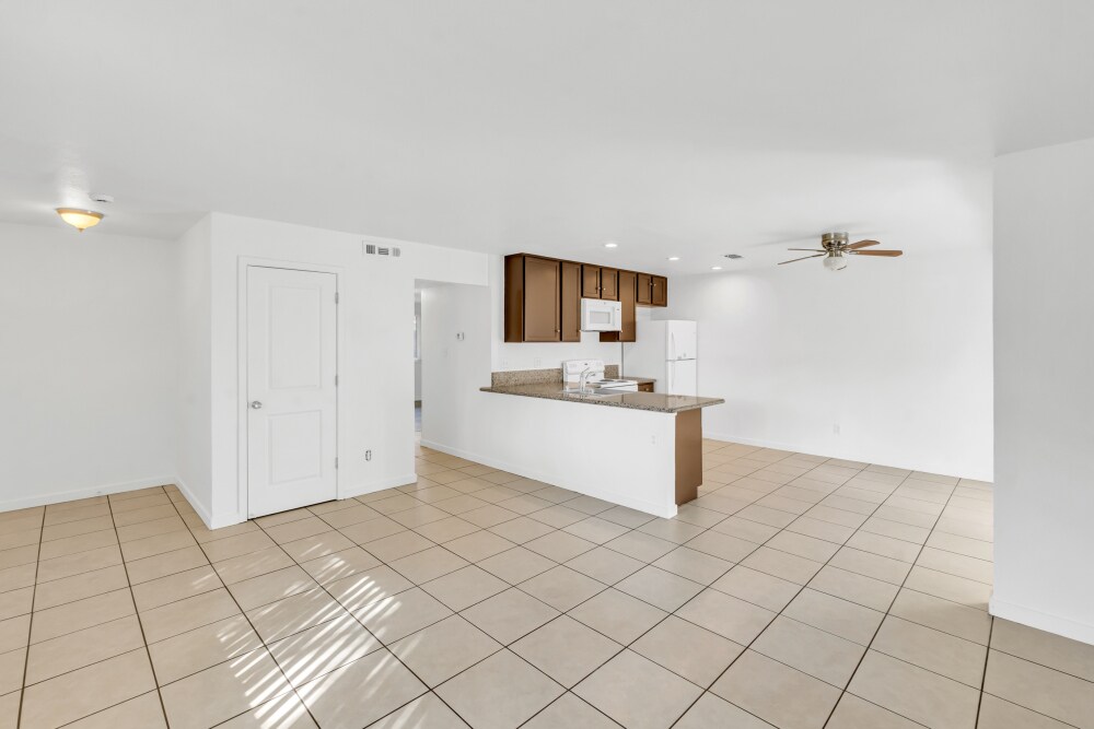 Building Photo - 812 Carro Dr