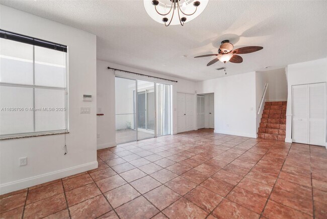 Building Photo - 1551 Seagrape Way