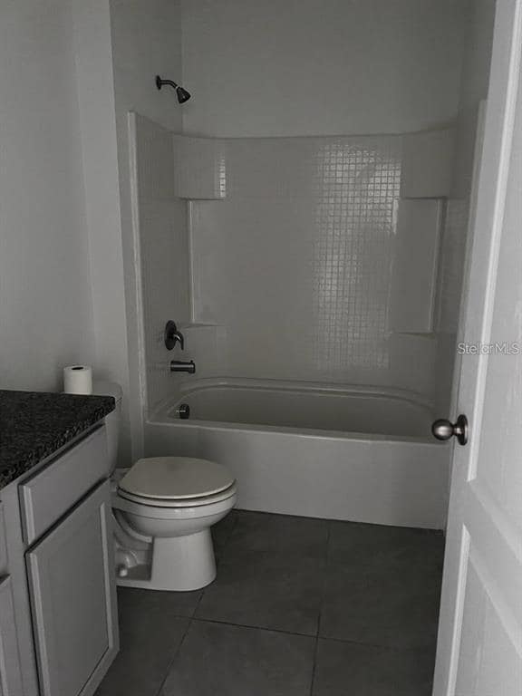 Building Photo - 521 Nicken Grove