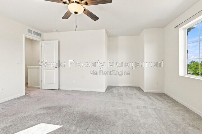Building Photo - 871 E 98th Ave