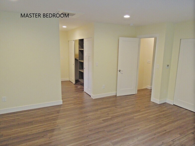 primary bedroom - 321 3rd Pl NW