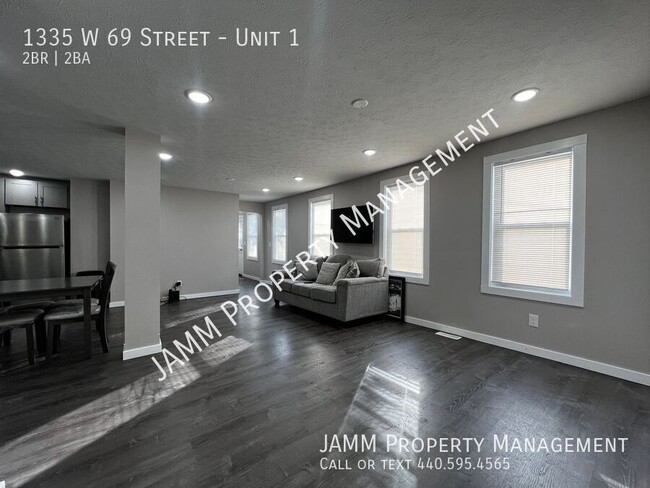 Building Photo - Modern 2 Bedroom, 2 Bathroom Apartment in ...